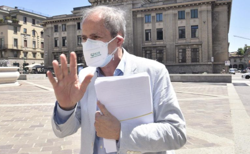 Crisanti 'minaccia' il Natale: "Inaccettabile riaprire, il rischio è altissimo"