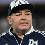 L'infarto e il tentativo dei medici, le ultime ore di Maradona: "Era ansioso e nervoso"