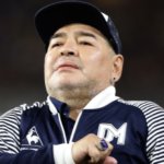 "Dio è morto", il mondo ai piedi di Maradona: tutto l'amore per Diego