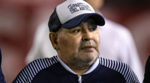 Svaligiata la cassaforte di Maradona in Argentina: "Hanno rubato mentre Diego era a letto"