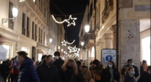 Natale, Italia zona rossa o arancione: il Cts preme per misure più rigide