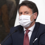 Natale, il nuovo piano del Governo: Italia zona rossa nei festivi e prefestivi