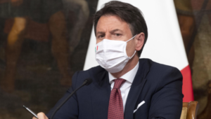 Natale, il nuovo piano del Governo: Italia zona rossa nei festivi e prefestivi