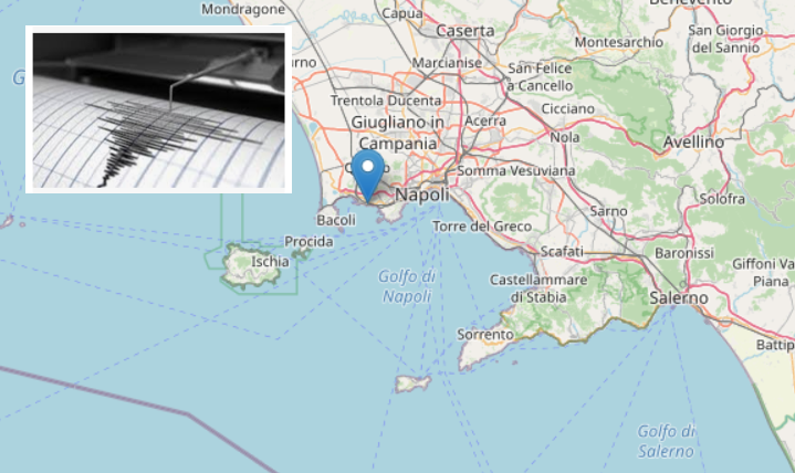 Terremoto a Napoli, altra scossa nella notte: "Prima lo sciame e poi il boato"