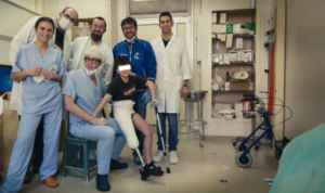 'Miracolo' di Natale, Angelo perde una gamba a 12 anni: torna a camminare dopo l'operazione