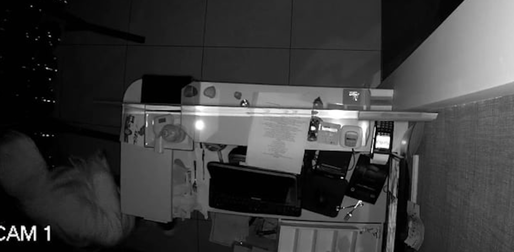 Napoli, derubato uno dei ristoranti del lungomare colpito dalla mareggiata