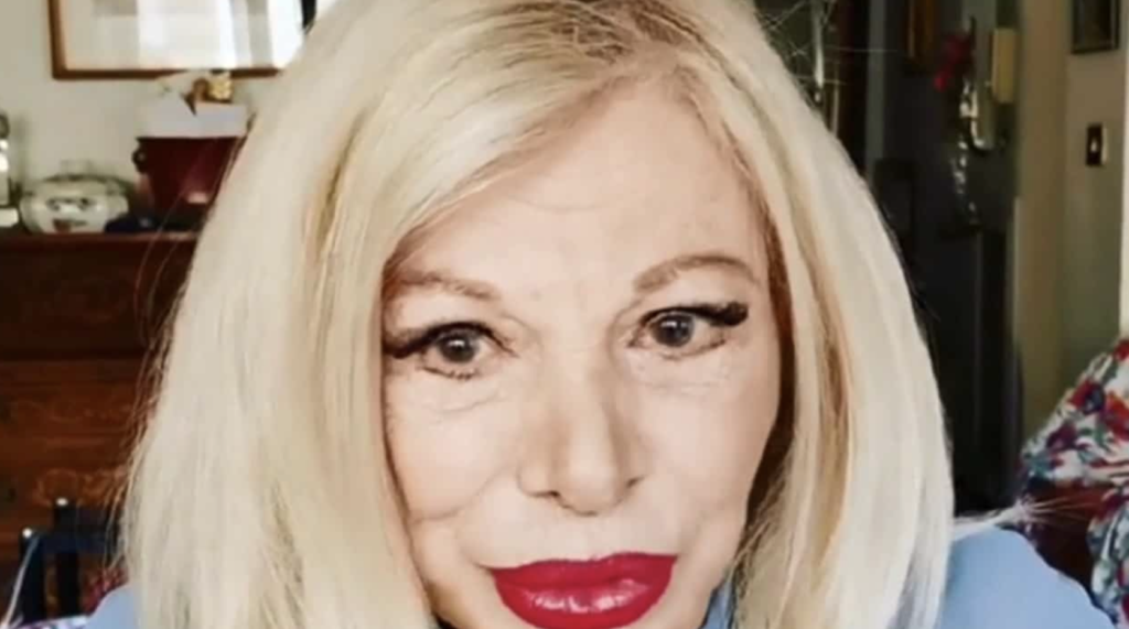 Sandra Milo e le proposte hot: “Mi tocca visualizzare foto di peni, roba da matti”