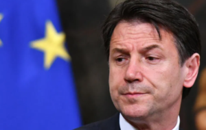 Governo senza numeri, Conte appeso a un filo: la trappola e il compromesso del Premier