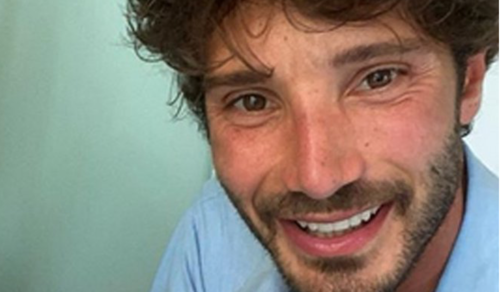 Il bel gesto di Stefano di Martino per i bambini napoletani