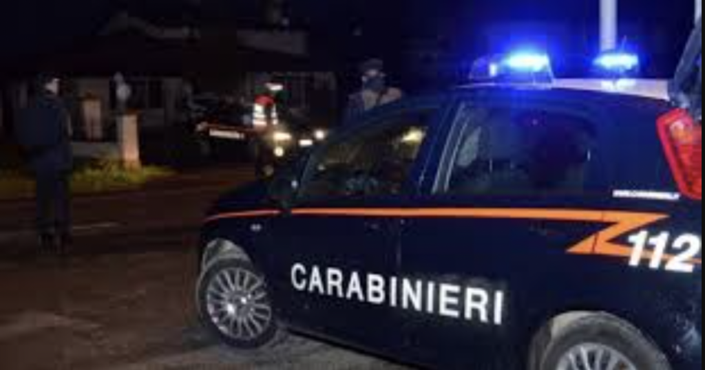 Paura a Monte di Procida, banditi sequestrano una famiglia e scappano con la refurtiva