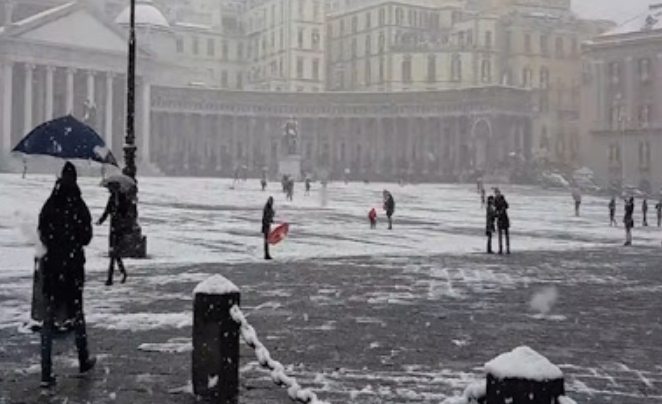 Allerta meteo in Campania, neve e gelo su tutta la Regione: la nota della Protezione Civile