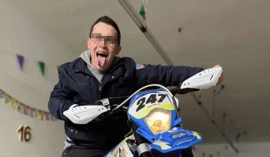 Drammatico incidente a San Cataldo, in provincia di Caltanissetta, dove un ragazzo di soli 16 anni è morto a causa di un terribile incidente, avvenuto ieri sera intorno alle 20.00.