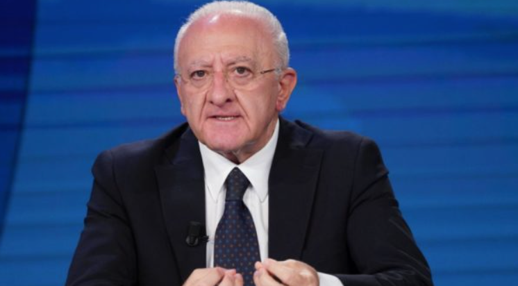 Scuole chiuse in Campania, il Tar dà ragione a De Luca