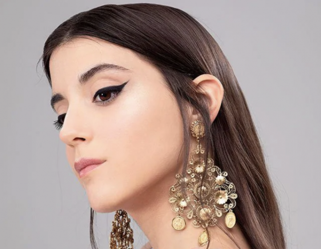 Chi è Greta Zuccoli, la cantante napoletana tra le Nuove Proposte in gara a Sanremo 2021