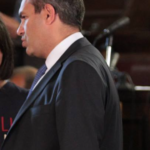 Comune allo sfascio, abbiamo anche l'Assessore 'inconsapevole' e nella bufera per la statua di Maradona