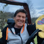 Paura per Gianni Morandi ricoverato d'urgenza a Bologna per ustioni