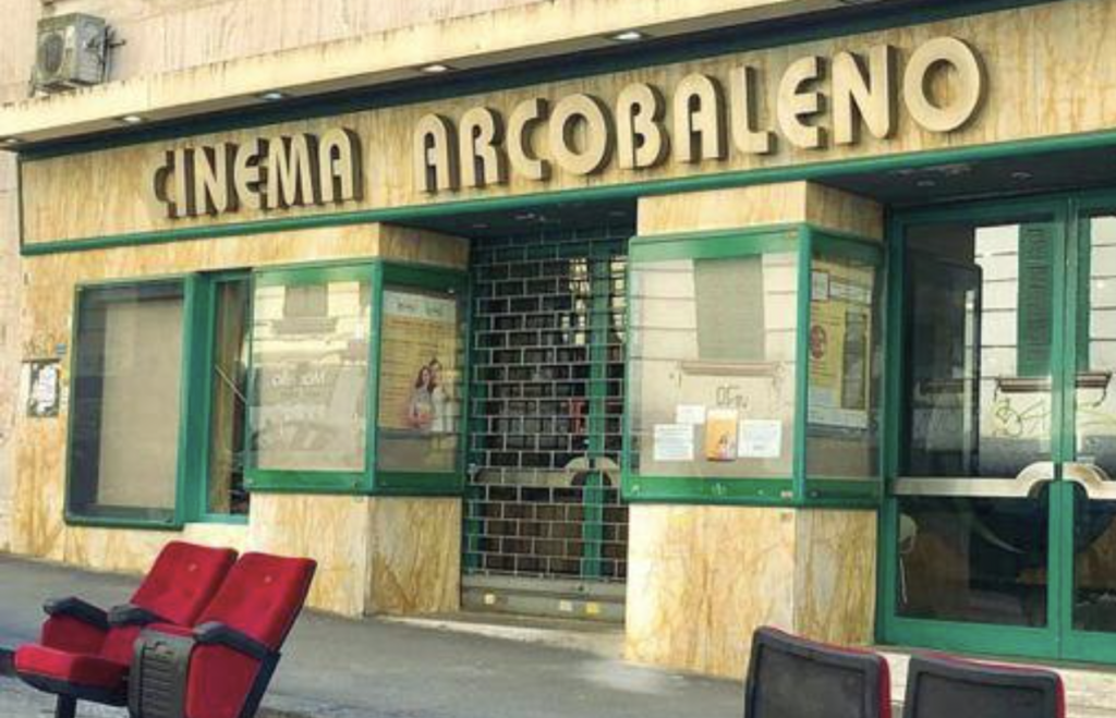 Vomero, chiude il cinema Arcobaleno: "Un pezzo di storia della città"