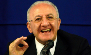 La Campania resta in zona rossa