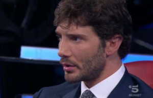 Stefano De Martino criticato dai fan di 'Amici'