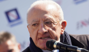 La Corte dei Conti a De Luca: "Anche le pietre sanno che quei vigili gli fanno pure la spesa"