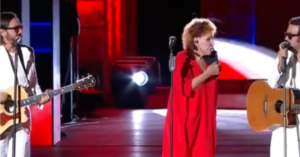 Ornella Vanoni interrompe il concerto a Verona: il fuoriprogramma imbarazzante
