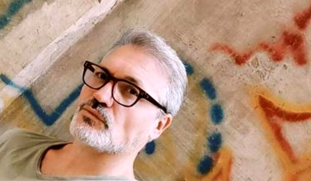 Napoli, professore aggredito e minacciat