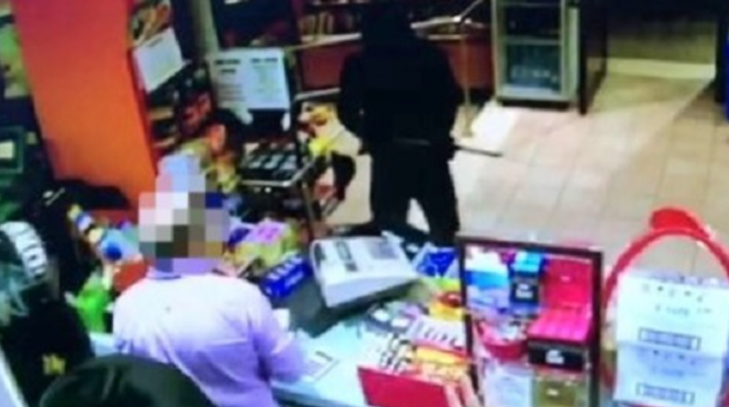 rapina tabaccaio santa lucia