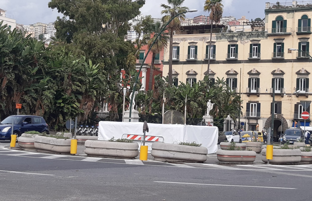 rapina piazza vittoria