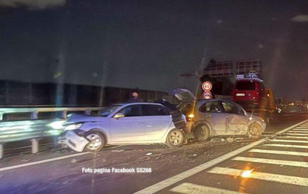 Tragico incidente nel Napoletano, ci sono 4 morti: anche una ragazzina di 12 anni