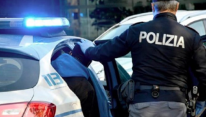 Picchia moglie con mazza