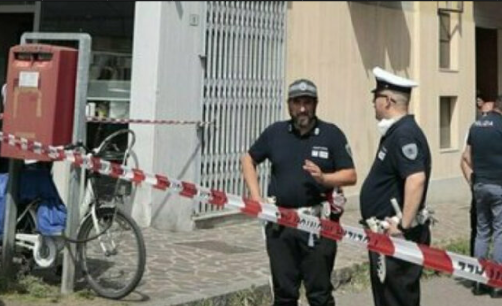 Bimbo di 13 mesi precipita dal balcone: è grave, presa la babysitter