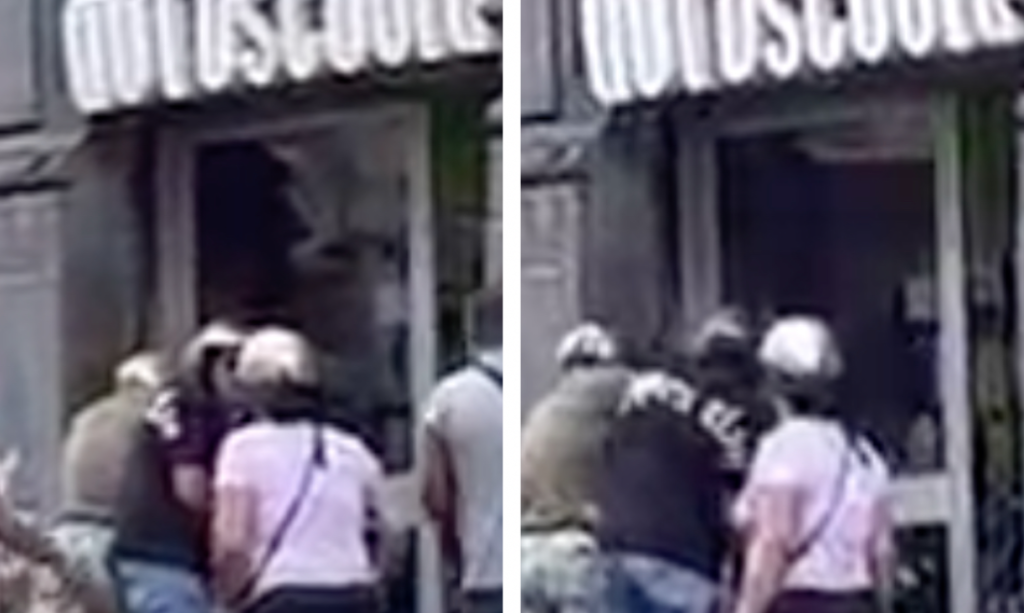 Passanti bloccano rapinatore