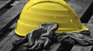 Muore operaio sul lavoro