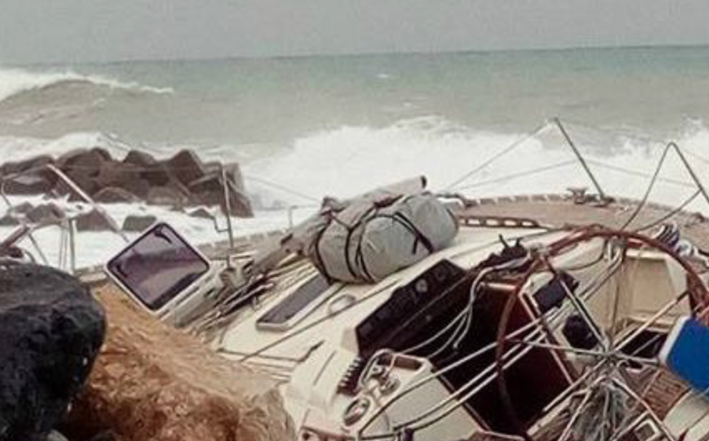 Barca a vela scogli Ischia