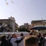 Funerali Simone, il grido di dolore della madre durante i funerali