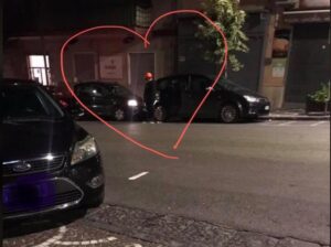 Bimbo malato oncologico in fila per ore per fare un tampone: "Una vera vergogna"