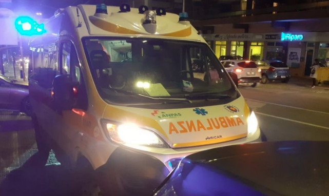 Lite ad Angri degenera, armato di ascia colpisce un ragazzo alla testa