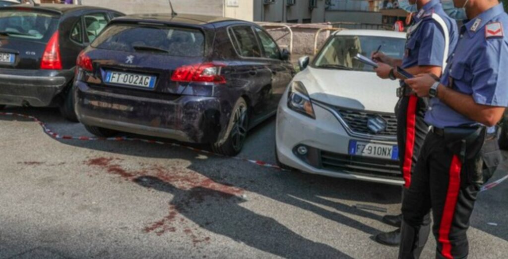 Paura a Caserta, lite finisce nel sangue: uomo accoltellato in strada