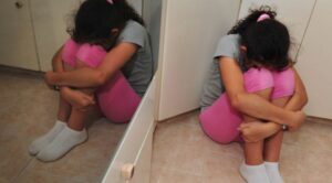 Padre orco, abusava della figlia di sei anni: arrestata anche la madre