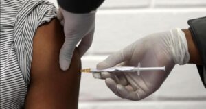 Che cos'è il metodo della sesta dose utilizzato in Campania per somministrare i vaccini