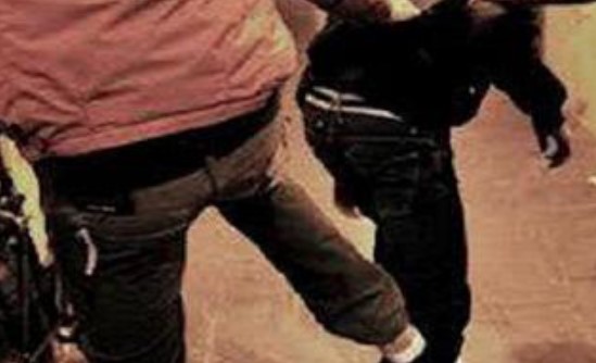 Paura a Battipaglia, lite tra minori finisce nel sangue: accoltellamento davanti scuola