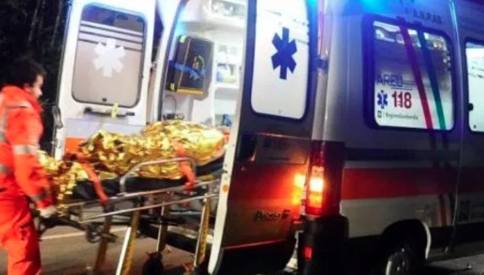 Dramma a Maddaloni, ragazza di 15 anni in coma etilico: era a una festa con il papà