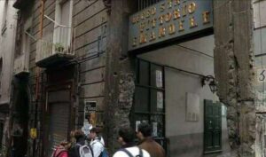Casi di Covid-19 tra gli studenti, chiude il liceo Vittorio Emanuele II di Napoli
