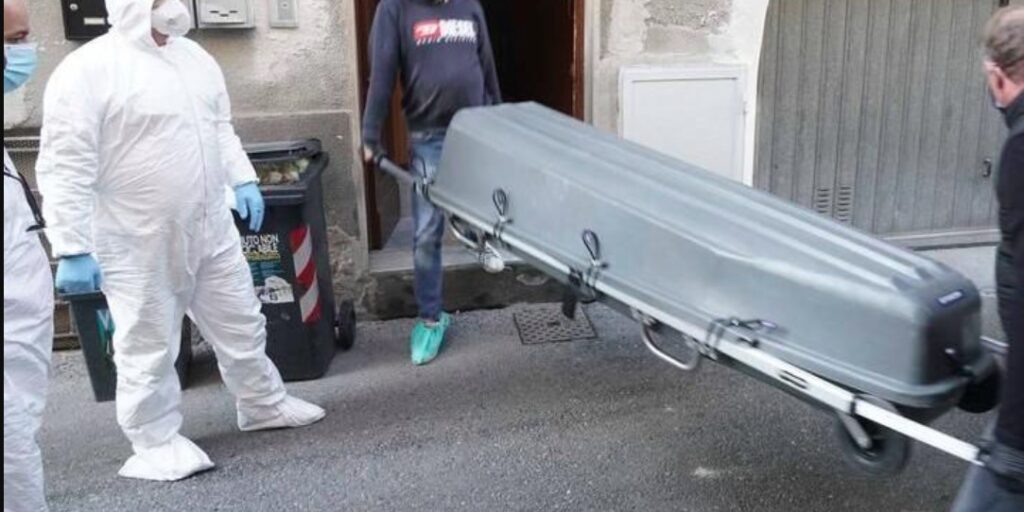 Tragedia all'Università di Padova, professore cade dalla tromba delle scale della facoltà