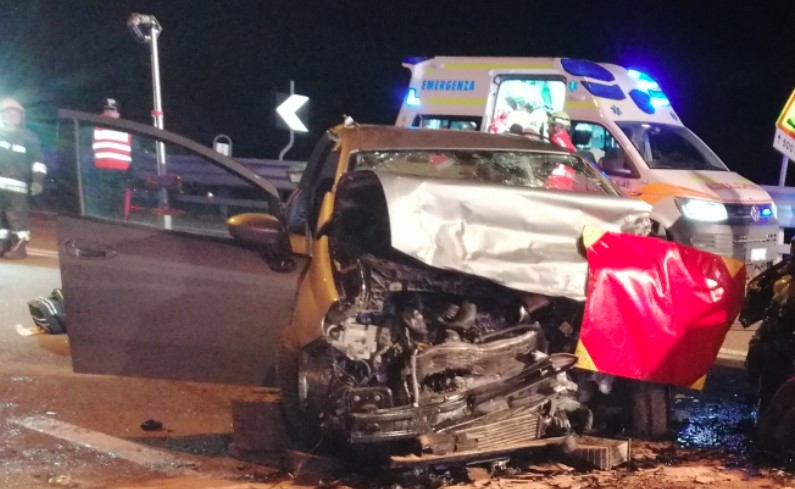 Drammatico incidente a Piedimonte Matese, schianto tra due auto: morto 46enne