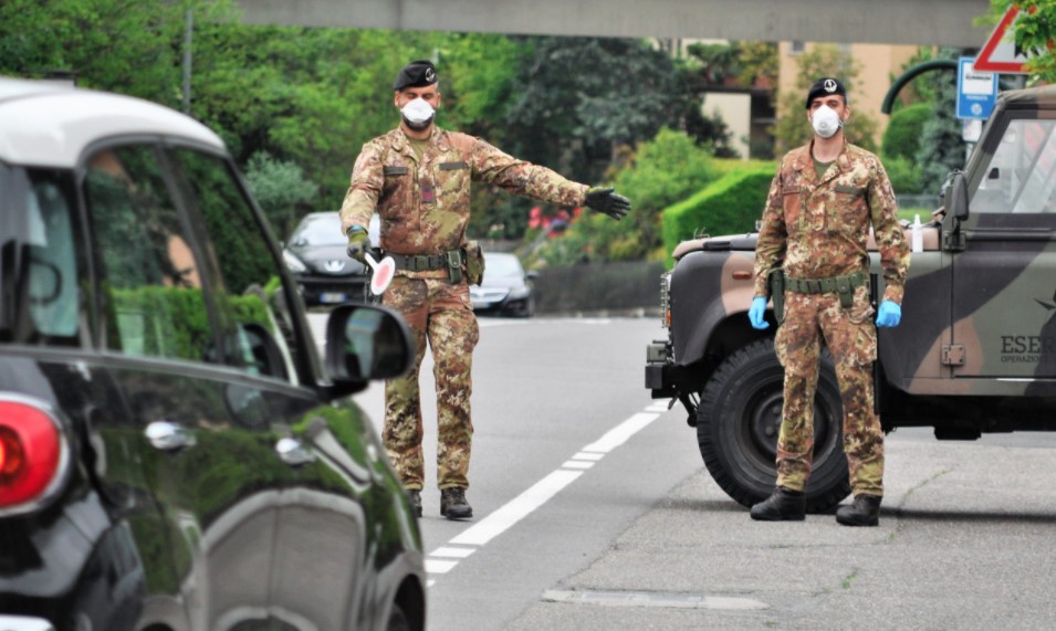 Zona rossa, cosa rischia chi non rispetta le regole: multe e reclusione fino a 6 anni