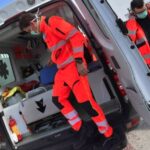 Napoli, 15enne cade dal balcone all'ottavo piano: è gravissima