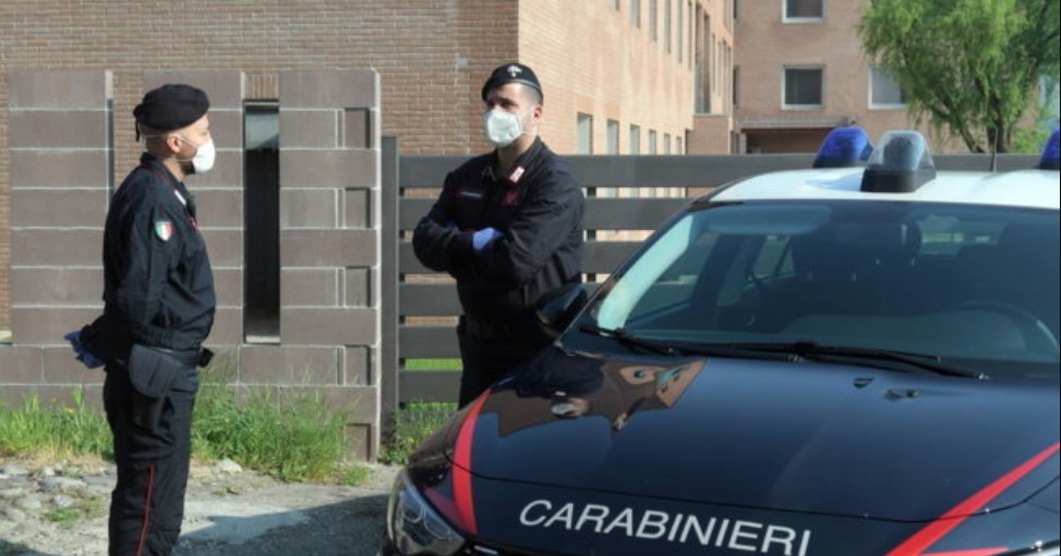 Tragedia a Grosseto, donna di 32 anni uccisa in casa: fermato il marito