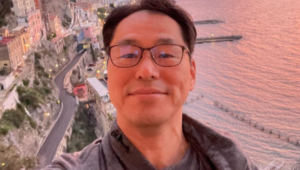 Turista giapponese perde il cellulare a Napoli