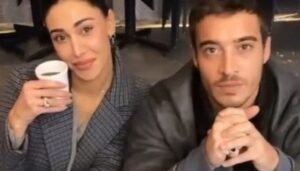 Belen Rodriguez dice addio agli amici e 'fa licenziare' Antonino Spinalbese